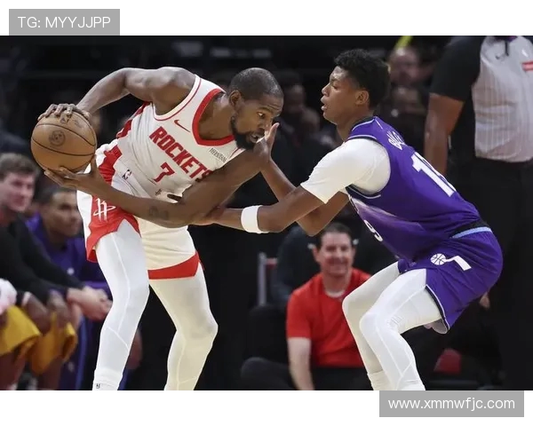 火箭队对凯尔特人队的激烈比赛回顾与分析